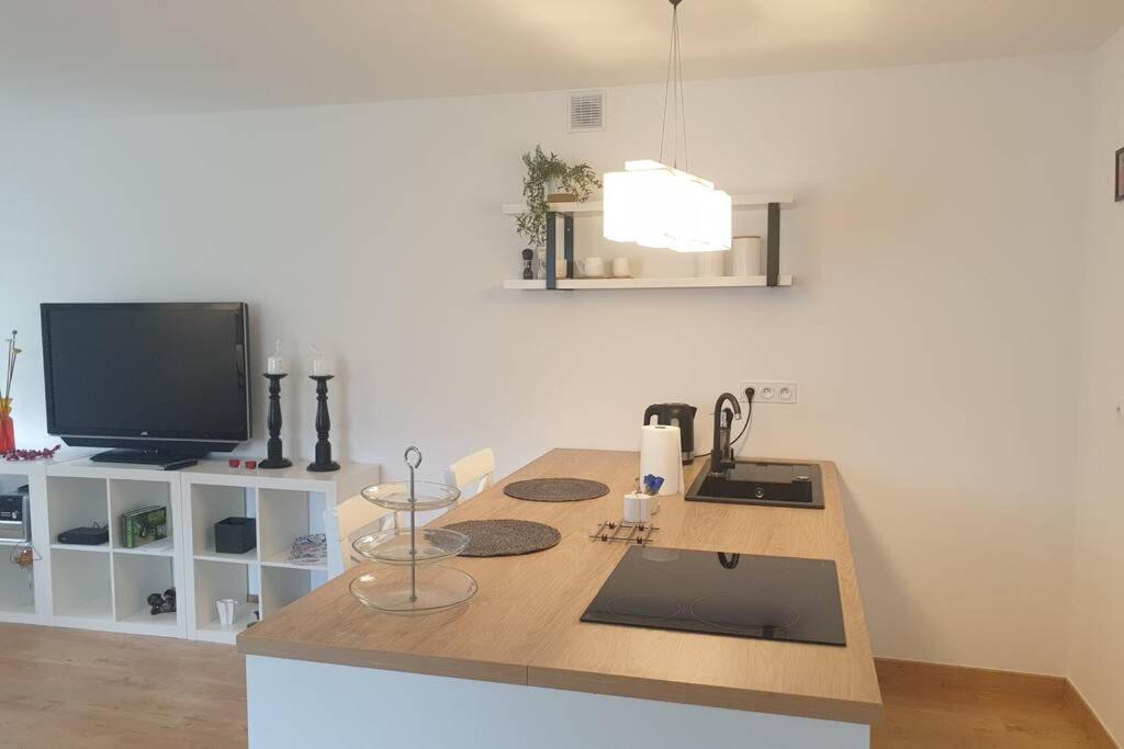Apartament Przy Samym Jeziorze Allenstein Exterior foto